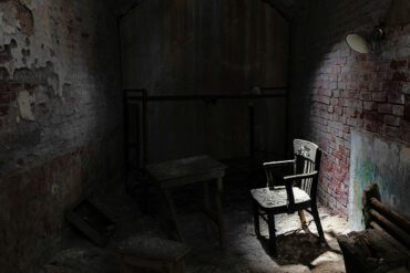 blackout-haunted-house