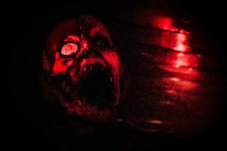 the-queen-marys-dark-harbor